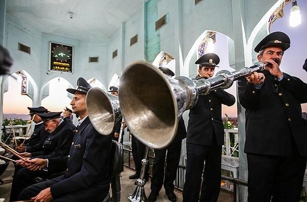 آئین نقاره نوازی سالروز میلاد امام رضا (ع) + تصاویر