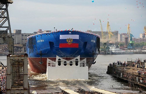 روسیه بزرگ‌ترین کشتی یخ‌شکن اتمی به آب انداخت