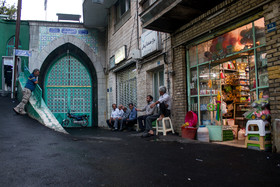 حسینیه درکه یکی از مراکز اصلی برگزاری مراسم مذهبی در این منطقه است.