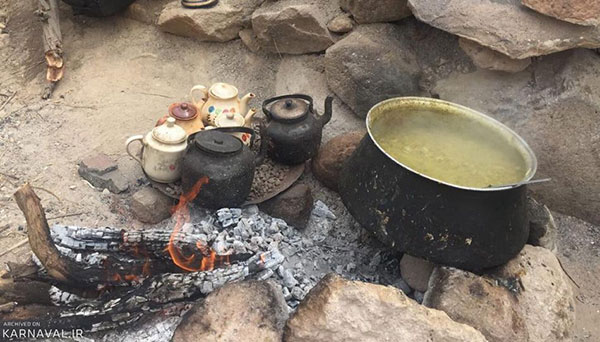 میمند شهربابک؛ روستایی صخره ای در کرمان