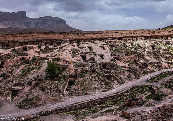 میمند شهربابک؛ روستایی صخره ای در کرمان