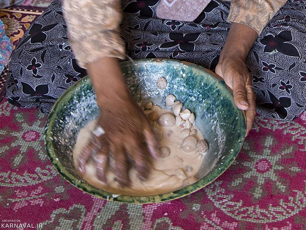 میمند شهربابک؛ روستایی صخره ای در کرمان