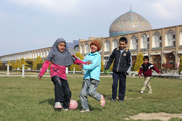 تصاویری جادویی از بازی کردن کودکان سراسر جهان