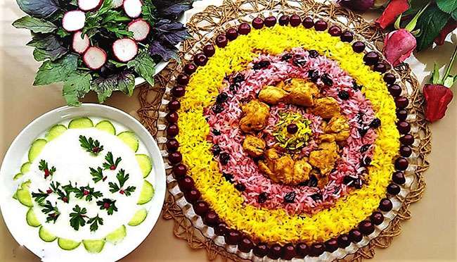 طرز تهیه آلبالو پلو؛ از زیبایی‌‌های تابستان هستند!