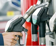 قیمت بنزین تا پایان سال چه تغییری می‌کند؟ | تصمیم گیرنده هیات دولت است