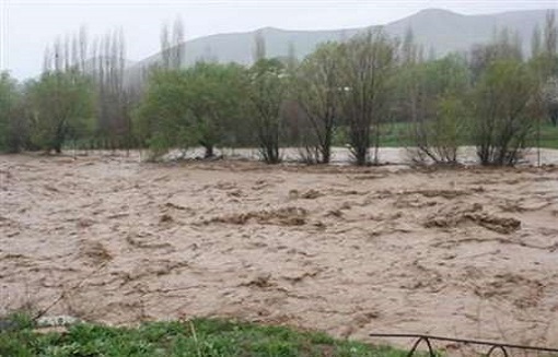 سیلابی شدن رودخانه ها درمهاباد