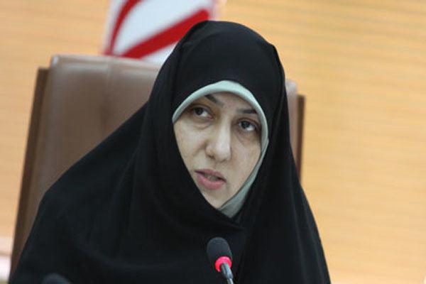 اولین زن شهردار در پایتخت از قالیباف حکم شهردار منطقه گرفت + تصویر