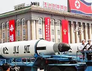 نمایش قدرت هسته‌ای کره‌شمالی و آمریکا