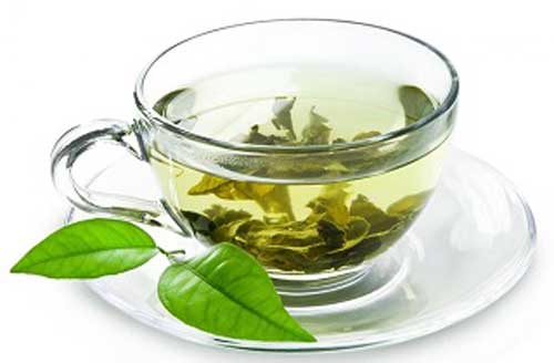 چای سبز و تاثیر مثبت آن روی غذاهای ناسالم غربی