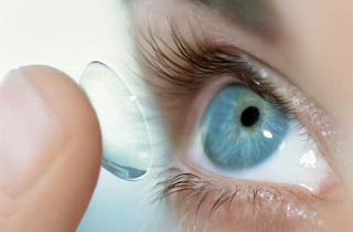 لنز های زیبایی و خطرات آن برای سلامت چشم