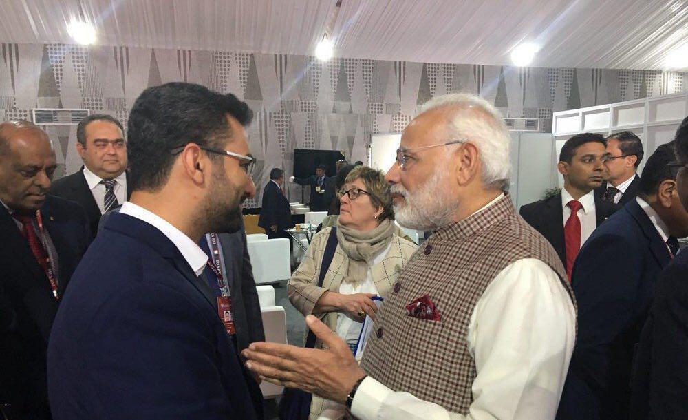 دیدار وزیر ارتباطات با نخست‌وزیر هند/عکس