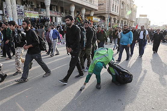 تنظیف خیابانهای نجف اشرف با حضور پاکبانان مشهد مقدس