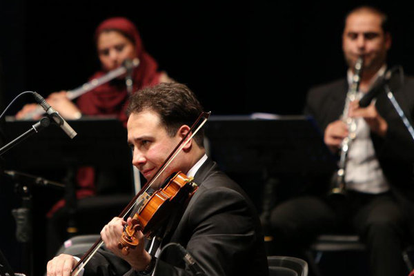 ارکستر «چکاوک» و اجرای آثار مهرداد پازوکی/ جشنواره را رقابتی کنید