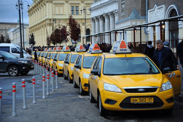 آموزش رانندگان تاکسی مسکو برای جام جهانی
