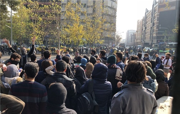 اعتراضات خیابانی و مطالبات مردمی در تهران و چند شهر دیگر