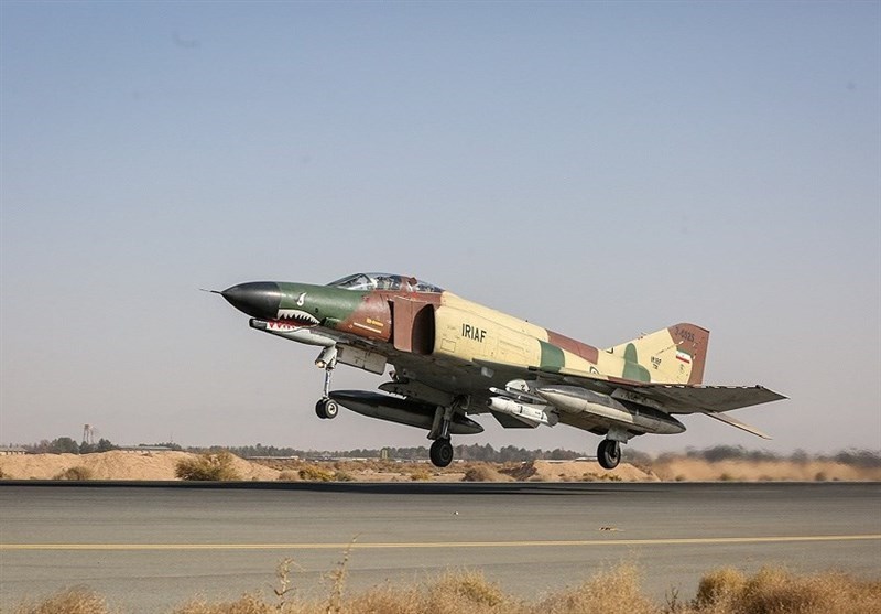 رونمایی سپاه از شبیه‌ساز جنگنده اف۴+عکس