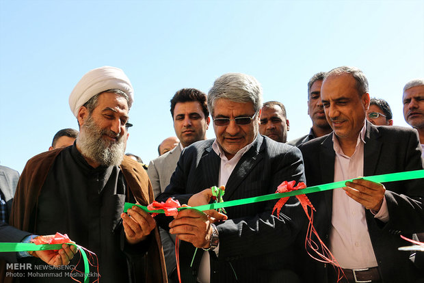 افتتاح طرح های عمرانی در شهر جدید علوی و شهرستان بندرخمیر