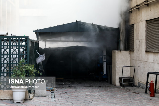 ویدئو / آتش‌سوزی در ساختمان اداری حوالی میدان ولیعصر