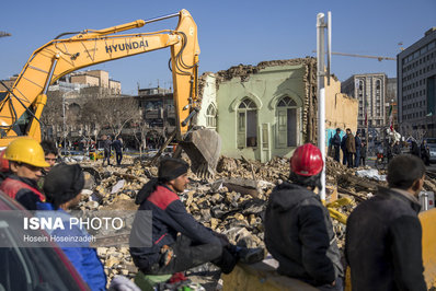 تخریب یک مسجد تاریخی در مشهد/تصاویر