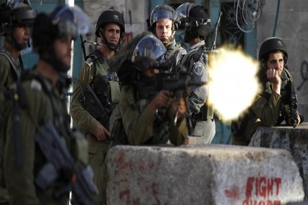 زخمی شدن ۴ فلسطینی در نوار غزه به ضرب گلوله نظامیان صهیونیست