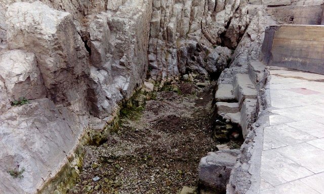 نفس‌های آخر “چشمه علی” 6000 ساله