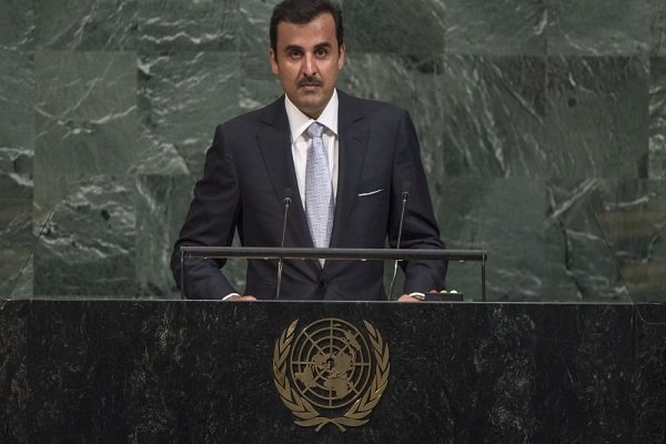 امیر قطر: جامعه بین المللی از حل بحران سوریه عاجز است