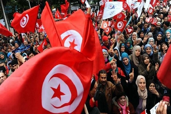 اعتصاب نیم میلیون کارمند تونسی در اعتراض به عدم افزایش حقوق ها