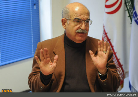 بهمن کشاورز: عدم شفافیت و پنهان‌کاری عواقبی مانند فسادهای اقتصادی اخیر در پی دارد