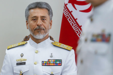دریادار سیاری به عنوان فرمانده عملیات ارتش در ستاد مقابله با بحران خوزستان منصوب شد