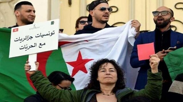 تظاهرات علیه بوتفلیقه در تونس برگزار شد