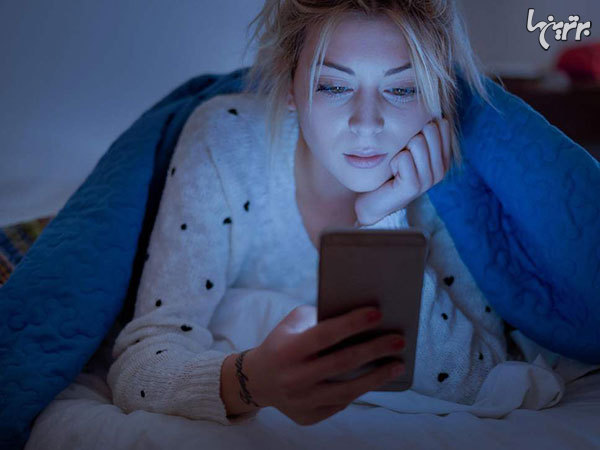 موبایل‌بازی قبل از خواب و تاثیر آن بر سلامت روان نوجوان‌ها