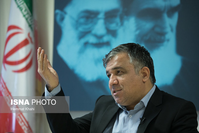 «ربیعی» باید از فضای سخنگویی رسمی خارج شود