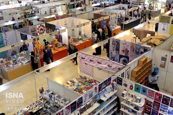 ویدئو / سی‌ودومین نمایشگاه کتاب تهران و گرانی کتاب