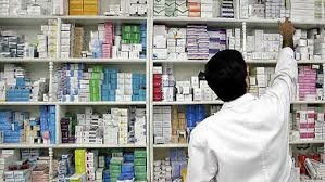 استقبال انجمن داروسازان ایران از بخشنامه‌ای درباره ممنوعیت واگذاری مجوز داروخانه‌ها