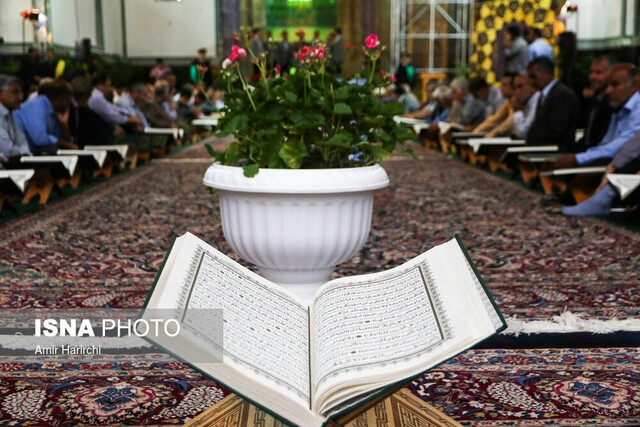 تفسیر کوثر در نمایشگاه بین‌المللی قرآن کریم رونمایی شد