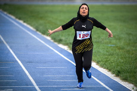 همدان قهرمان دوومیدانی بانوان نابینا و کم‌بینا شد