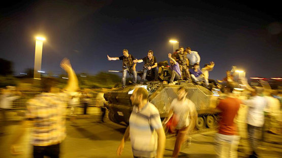 حکم ۱۴۱ بار حبس ابد برای ۱۷ نظامی ارشد پیشین ترکیه