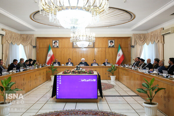آئین‌نامه اعطای مجوز اقامت پنج‌ساله به اتباع خارجی سرمایه‌گذار در ایران تصویب شد