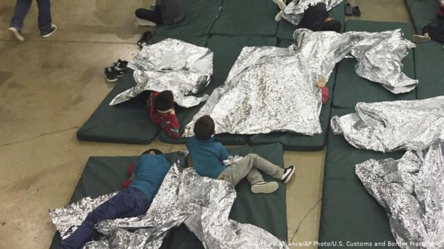 وضعیت اسفناک مهاجران غیرقانونی در اردوگاه‌های مرزی آمریکا
