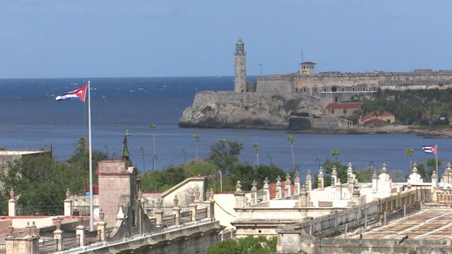 گردشگری کوبا زیر فشارهای آمریکا ادامه می‌دهد