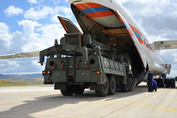آغاز تحویل دومین محموله اس-۴۰۰ های روسیه به ترکیه