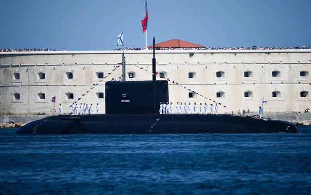 نگرانی از فعالیت زیردریایی‌های “فوق کم‌صدا” روسی در آب‌های انگلیس