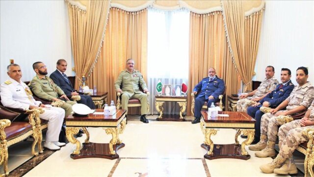 دیدار روسای ستاد کل نیروهای مسلح قطر و پاکستان