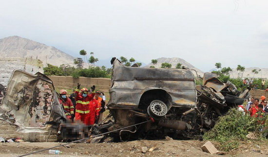 ۲۶ کشته و مصدوم در تصادف کامیون در چین