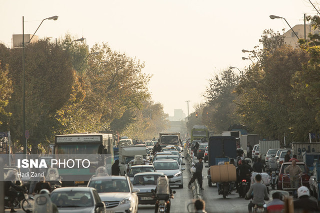 پای لنگ ممنوعیت تردد کامیون‌ها در روزهای آلوده تهران