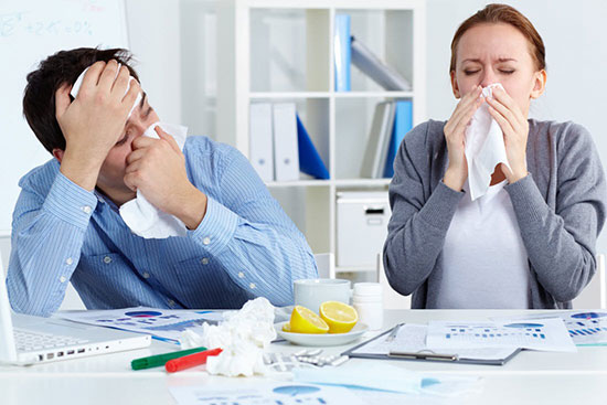 ۵ روش پیشگیری از آنفولانزا در محل کار