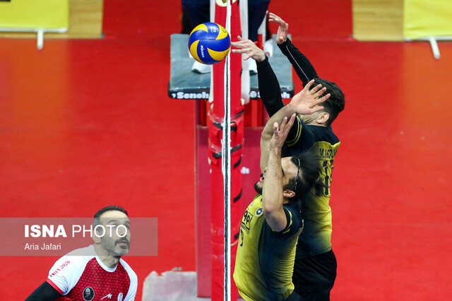 دیدار تیم‌های والیبال سپاهان و شهرداری ارومیه
