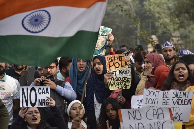 وزارت خارجه هند: ناآرامی‌ها را سیاسی نکنید