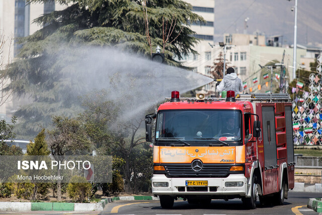 استفاده روزانه از ۳۰هزار لیتر محلول ضدعفونی کننده توسط آتش‌نشانی تهران