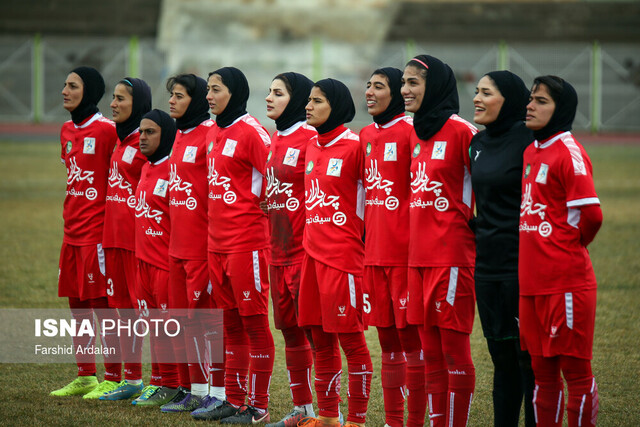 رکورددار گل نخوردن فوتبال بانوان ایران: پایان لیگ را اعلام کنید